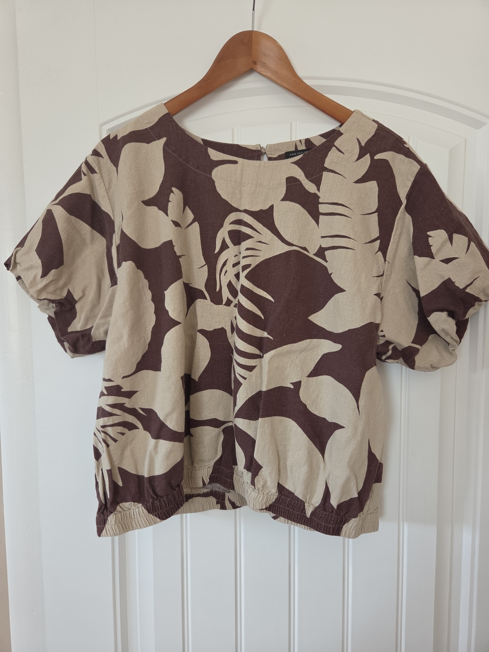 Ann Taylor Beige and Brown Floral Puff Sleeve Tunic in a Linen Blend